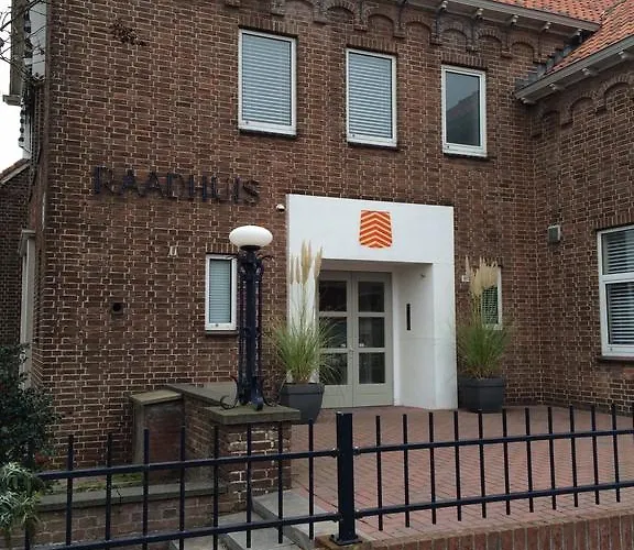 公寓 Raadhuis Egmond *